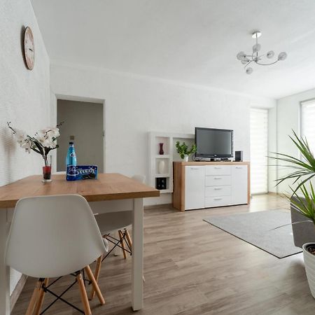 Apartament Gold - 2 Osobne Sypialnie Z Balkonem - Spaceapart Еленя-Гура Экстерьер фото